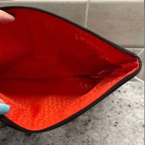 Kate Spade 🎁Pop, Fizz, Clink Wristlet Large Clutch Collectible Bag 🍾🥂🍾🥂 - Picture 3 of 4